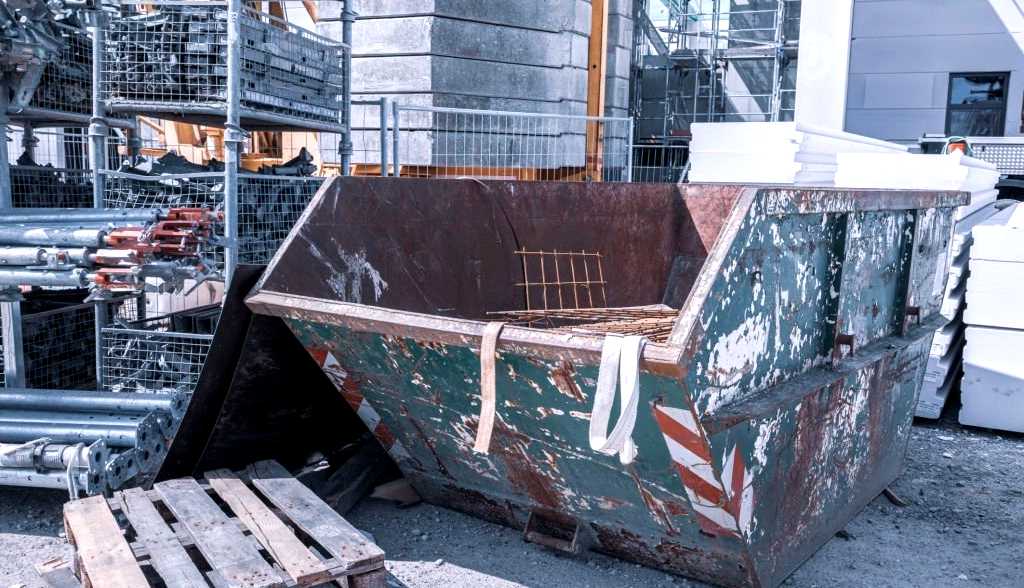 Cheap Skip Hire Services in Knowl Wall